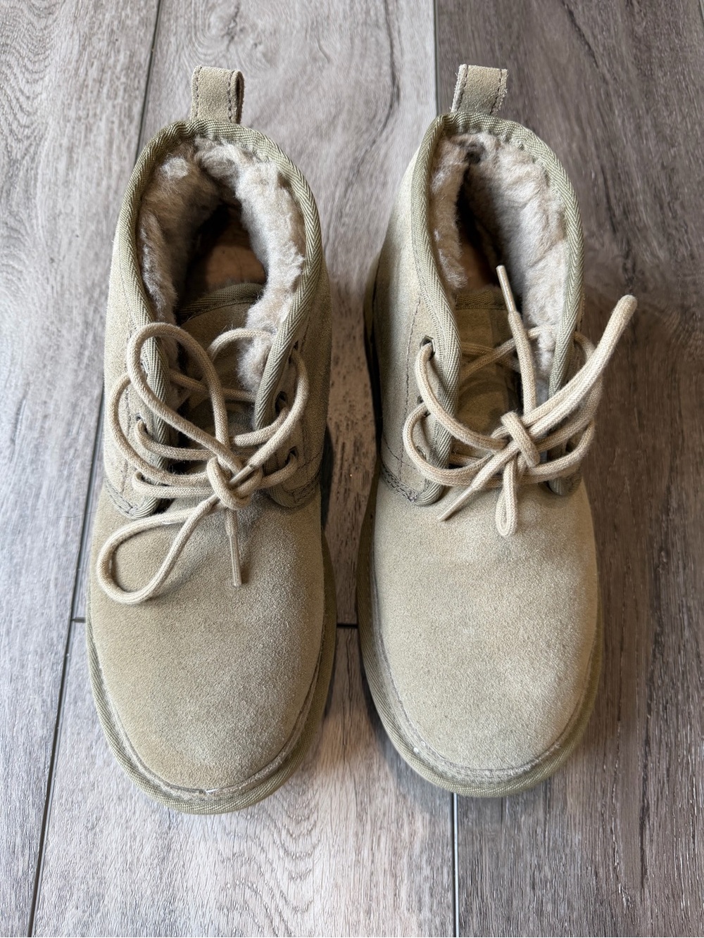 UGG Neumel Chukka Suede Lace-Up Boots - Worn ONCE! - Picture 2 of 11